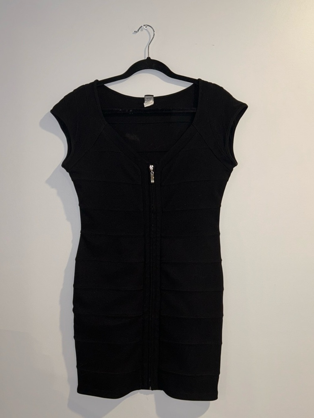 Chesley Black Zip-Front Mini Bandage Dress